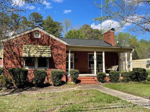 806 Eldorado St, Troy, NC 27371