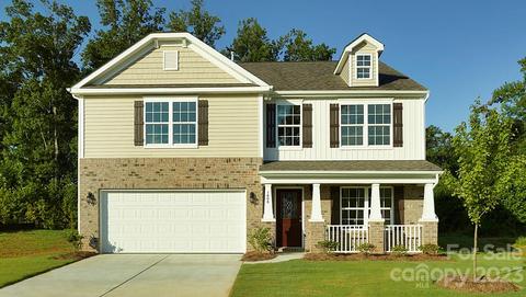 3973 Village Blvd NW, Conover, NC 28613
