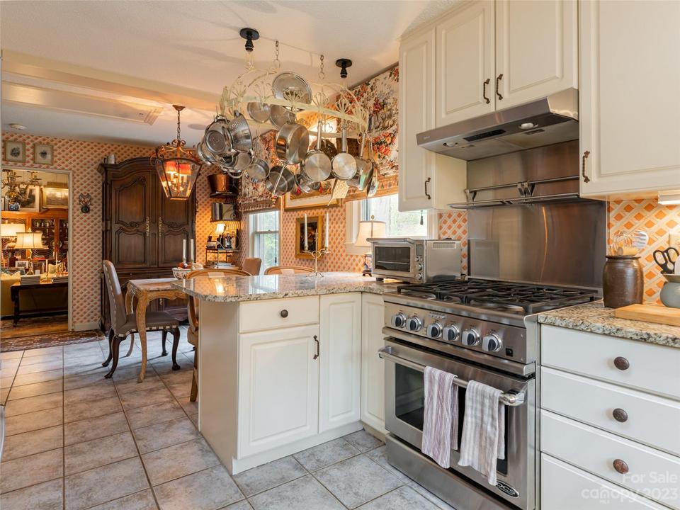  15 Hilltop Rd, Asheville, NC 28803 photo 25