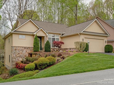 3117 Cove Loop Rd, Hendersonville, NC 28739