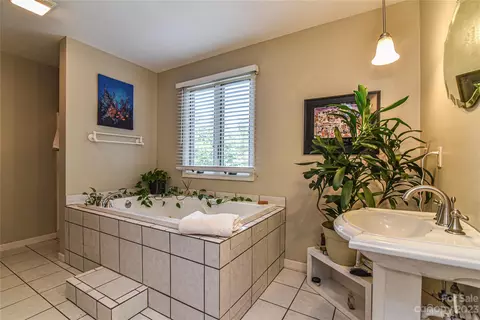 70 Old Place Rd, Hendersonville, NC 28792 photo 25