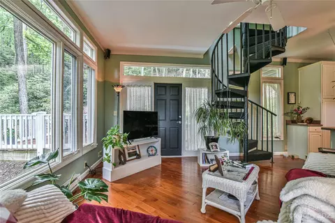 70 Old Place Rd, Hendersonville, NC 28792 photo 13