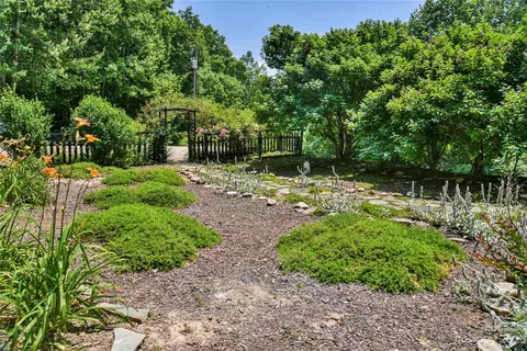 70 Old Place Rd, Hendersonville, NC 28792 photo 31