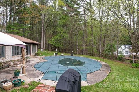 56 Suncrest Dr, Mars Hill, NC 28754 photo 3
