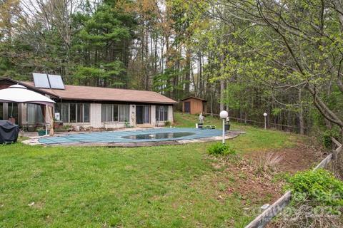 56 Suncrest Dr, Mars Hill, NC 28754 photo 2