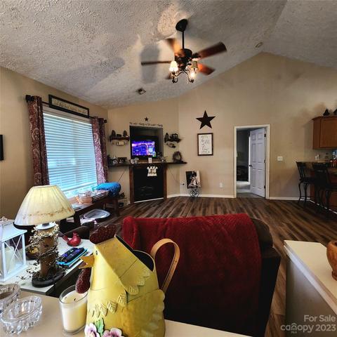 2210 Horizon Ct, Conover, NC 28613 photo 11