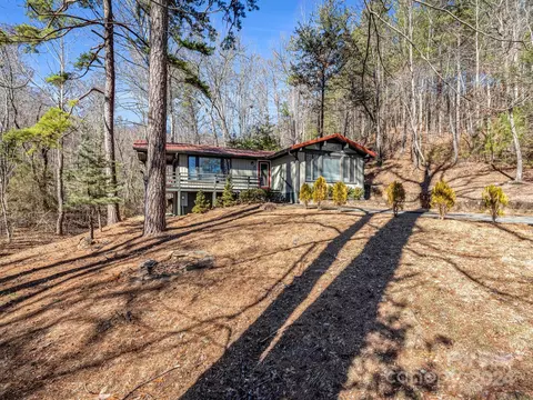 1873 E Deep Gap Farm Rd, Mill Spring, NC 28756