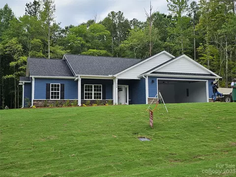 1994 Hollybrook Ln, Lancaster, SC 29720