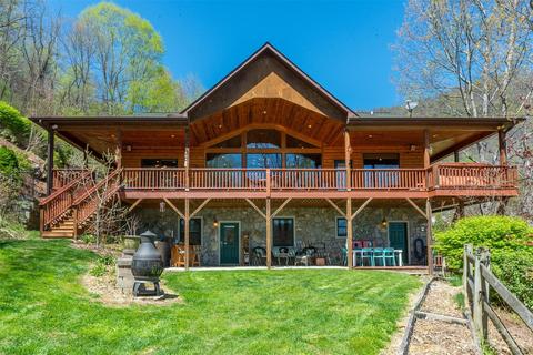 619 River Point Rd, Canton, NC 28716
