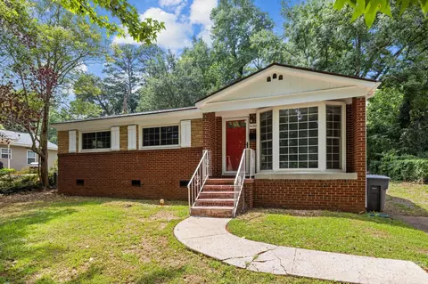 4032 Whitehall Dr, Charlotte, NC 28208