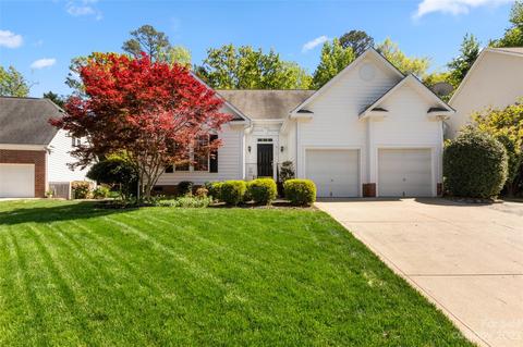912 Cadogan Ct, Fort Mill, SC 29708
