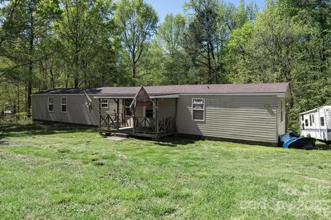 1834 Birkdale Ct, Mount Pleasant, NC 28124
