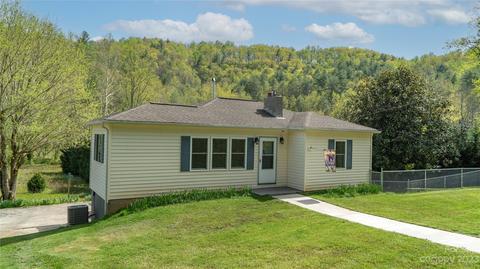 3455 Collettsville Rd, Lenoir, NC 28645