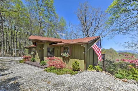 108 Stoney Crest Dr, Spruce Pine, NC 28777