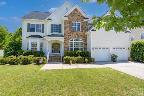 582 Evening Mist Dr, Fort Mill, SC 29708