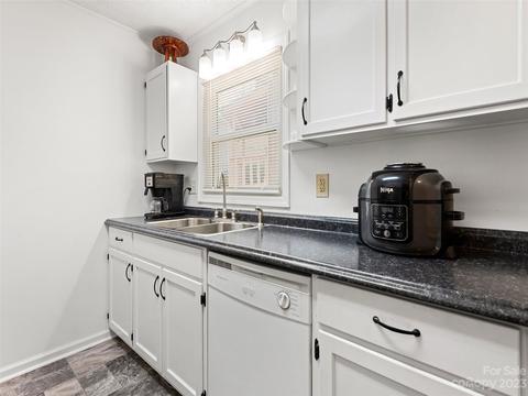 185 Forest Dr, Clyde, NC 28721 photo 12