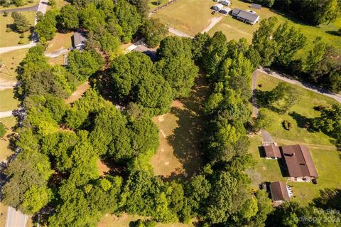 493 Tram Rd, Lancaster, SC 29720 photo 3