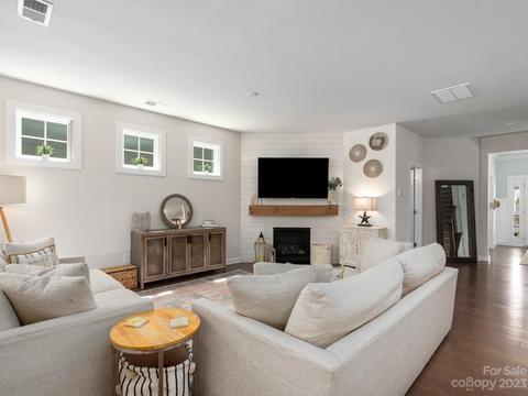 413 Hudson Pl, Davidson, NC 28036 photo 10