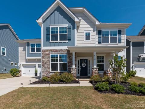 413 Hudson Pl, Davidson, NC 28036