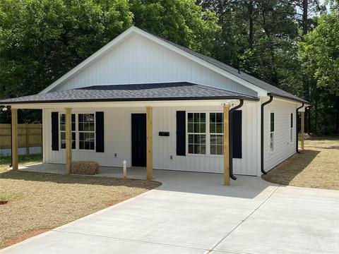 205 W Clairborne St, Blacksburg, SC 29702