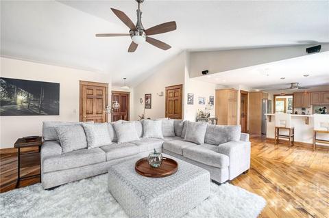 159 Deer Leap, Marshall, NC 28753 photo 6