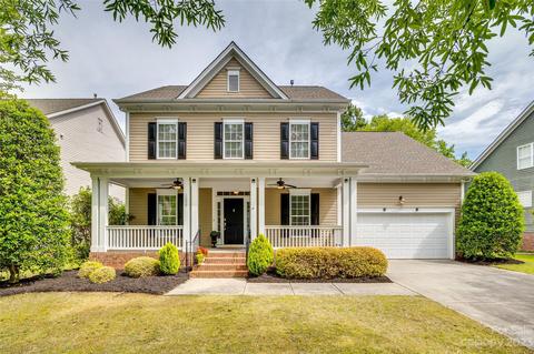 1095 Windsong Bay Ln, Tega Cay, SC 29708