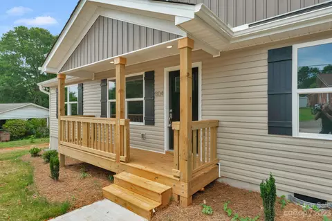 804 E Main St, Shelby, NC 28150 photo 5