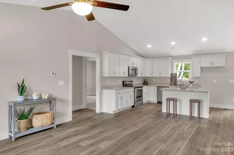804 E Main St, Shelby, NC 28150 photo 7