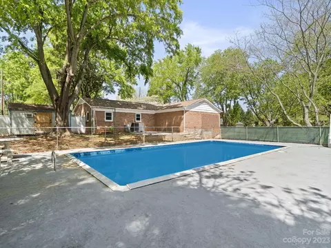 2515 3rd Nw Ave NW, Hickory, NC 28601 photo 7