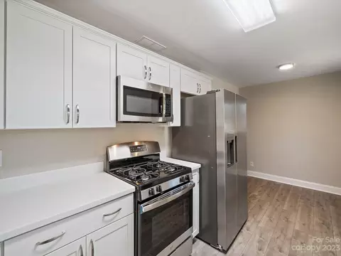 2515 3rd Nw Ave NW, Hickory, NC 28601 photo 11
