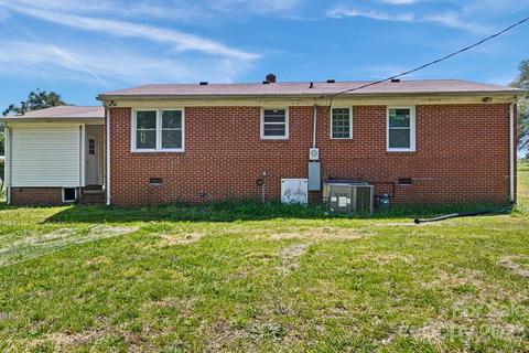 365 E Doc Garris Rd #1, Lancaster, SC 29720 photo 3