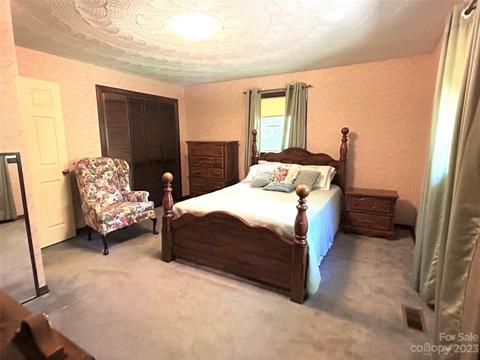 600 10th Sw St SW, Conover, NC 28613 photo 9