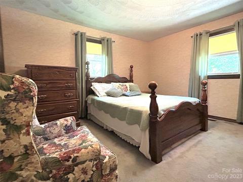 600 10th Sw St SW, Conover, NC 28613 photo 8