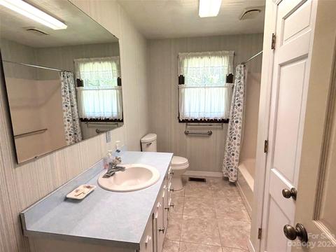 600 10th Sw St SW, Conover, NC 28613 photo 13