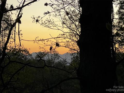 99999 Hillcrest B Rd #B, Asheville, NC 28804