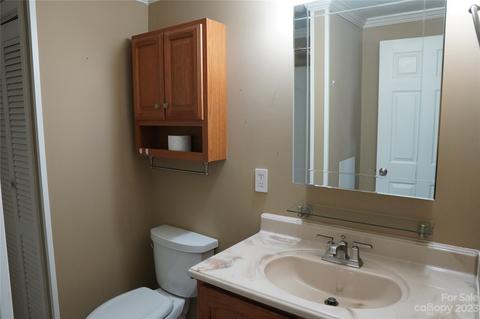 6722 Hickory Hill Dr, Trinity, NC 27370 photo 11