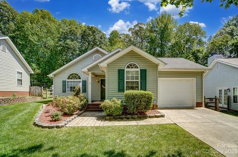 7529 Fallow Ln, Charlotte, NC 28273