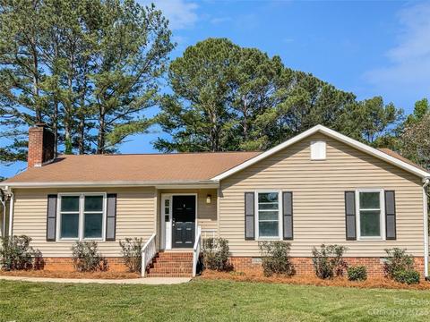 2114 Lampglow Ct, Gastonia, NC 28056