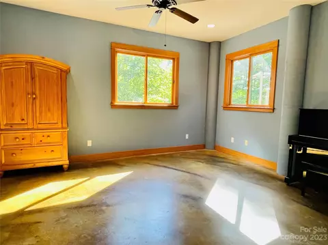 204 Hooker Rd, Tryon, NC 28782 photo 12