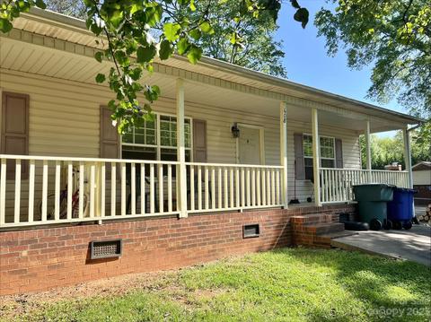 608 3rd Street Pl SW, Conover, NC 28613