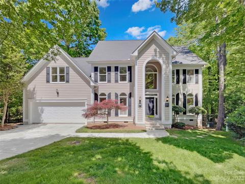 235 Brackenbury Ln, Charlotte, NC 28270