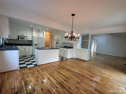 67 Ridgeview Rd, Spruce Pine, NC 28777 photo 21