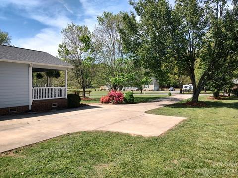 206 Sunset Dr, Locust, NC 28097 photo 5