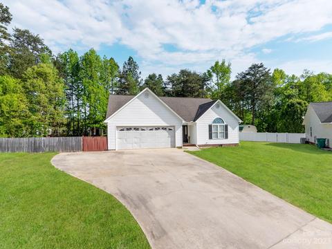 1050 Pinehaven Dr, Salisbury, NC 28146 photo 2