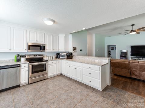 1050 Pinehaven Dr, Salisbury, NC 28146 photo 11
