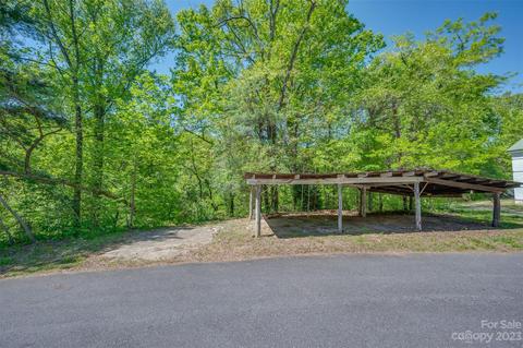 121 Mcdonald St, Tryon, NC 28782 photo 32