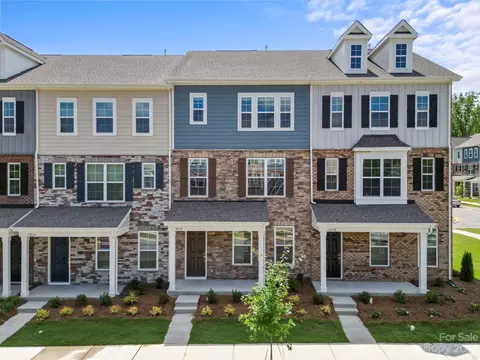 10122 Hemingway Pl #45, Mint Hill, NC 28227