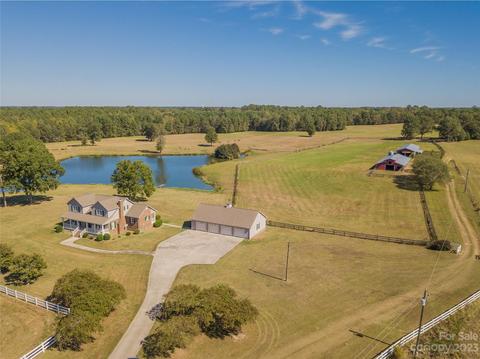 2417 Lynwood Dr, Lancaster, SC 29720