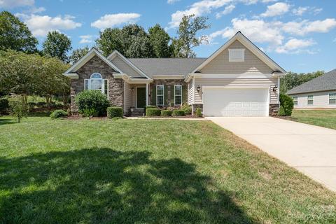 409 Walden Park Dr, Fort Mill, SC 29715