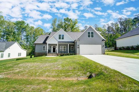 5012 Oconee Dr, Stanley, NC 28164 photo 3